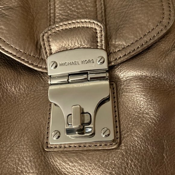 Michael Kor Gold Metalic Bag - Picture 4 of 4